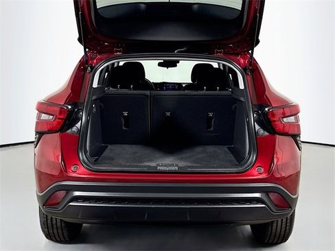 Used 2024 Chevrolet Trax LS image 22