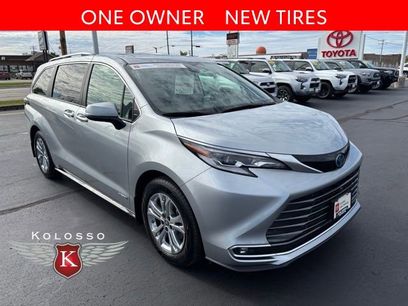 Used 2021 Toyota Sienna Platinum