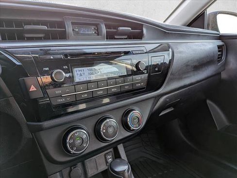 Used 2014 Toyota Corolla L image 12