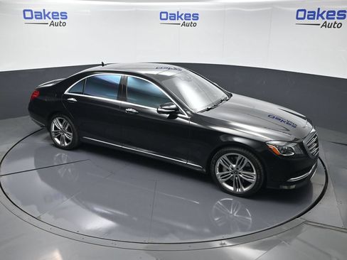 Used 2018 Mercedes-Benz S 560 4MATIC Sedan image 46