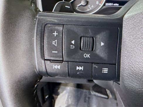 Used 2025 Nissan Rogue SV AWD/4WD image 14