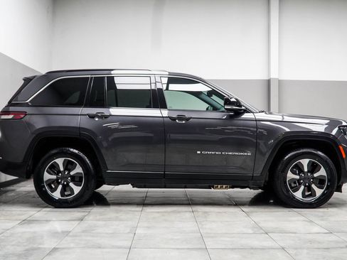 Used 2024 Jeep Grand Cherokee Limited 4xe AWD/4WD image 8