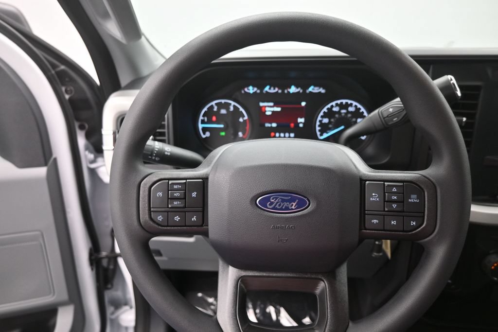 New 2027 Ford F250 XL w/ Tremor Off-Road Package AWD/4WD image 3