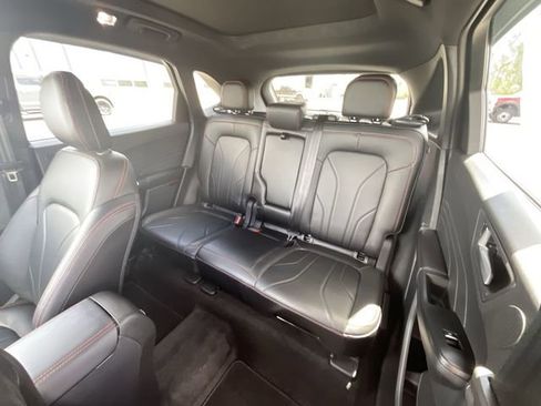 Certified 2025 Ford Escape ST-Line Elite w/ Premium Technology Package AWD/4WD image 24