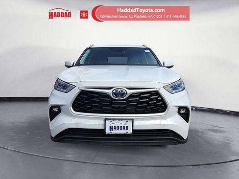 Used 2023 Toyota Highlander Bronze Edition AWD/4WD image 9