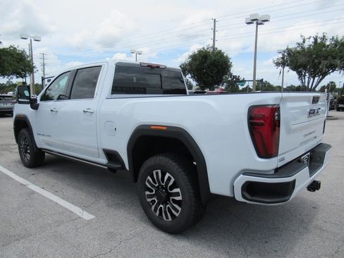 New 2026 GMC Sierra 2500 Denali Ultimate AWD/4WD image 5
