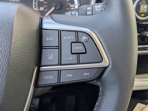 New 2026 Toyota Highlander XLE AWD/4WD image 27