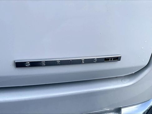 Used 2024 Jeep Wagoneer Series II w/ Flexible Seating Group AWD/4WD image 10
