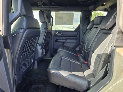 New 2026 Ford Bronco Badlands AWD/4WD image 12