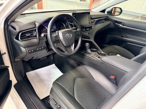 Used 2022 Toyota Camry XSE w/ Carpet Mat Package (TMS) image 2
