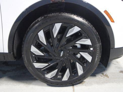 New 2026 Lincoln Nautilus Reserve AWD/4WD image 32