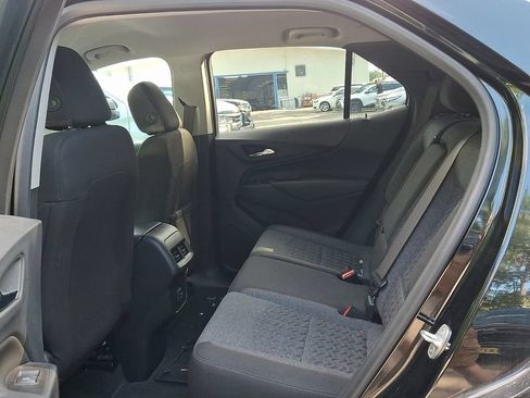 Used 2023 Chevrolet Equinox LT AWD/4WD image 10