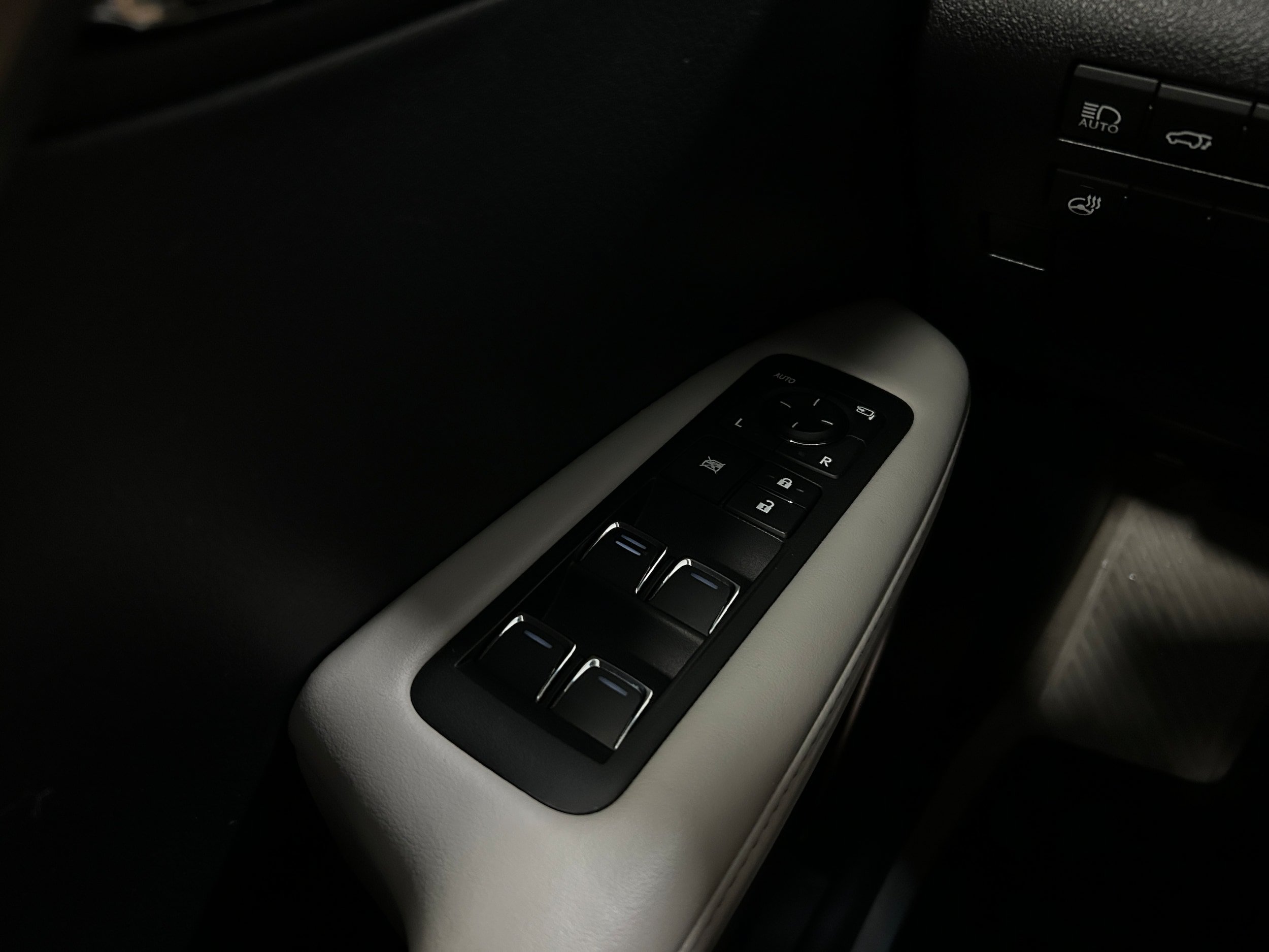 Used 2019 Lexus RX 350 AWD w/ Navigation Package image 27