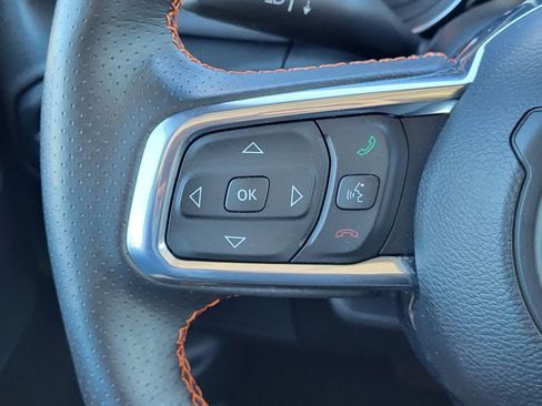 Used 2023 Jeep Gladiator Mojave w/ Cold Weather Group AWD/4WD image 17