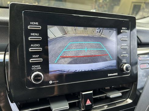 Used 2021 Toyota Camry SE FWD image 16