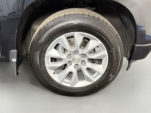 Used 2023 Chevrolet Silverado 1500 Custom image 30