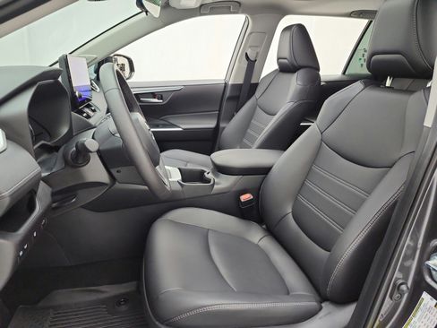 Used 2025 Toyota RAV4 XLE Premium w/ Weather Package FWD image 13