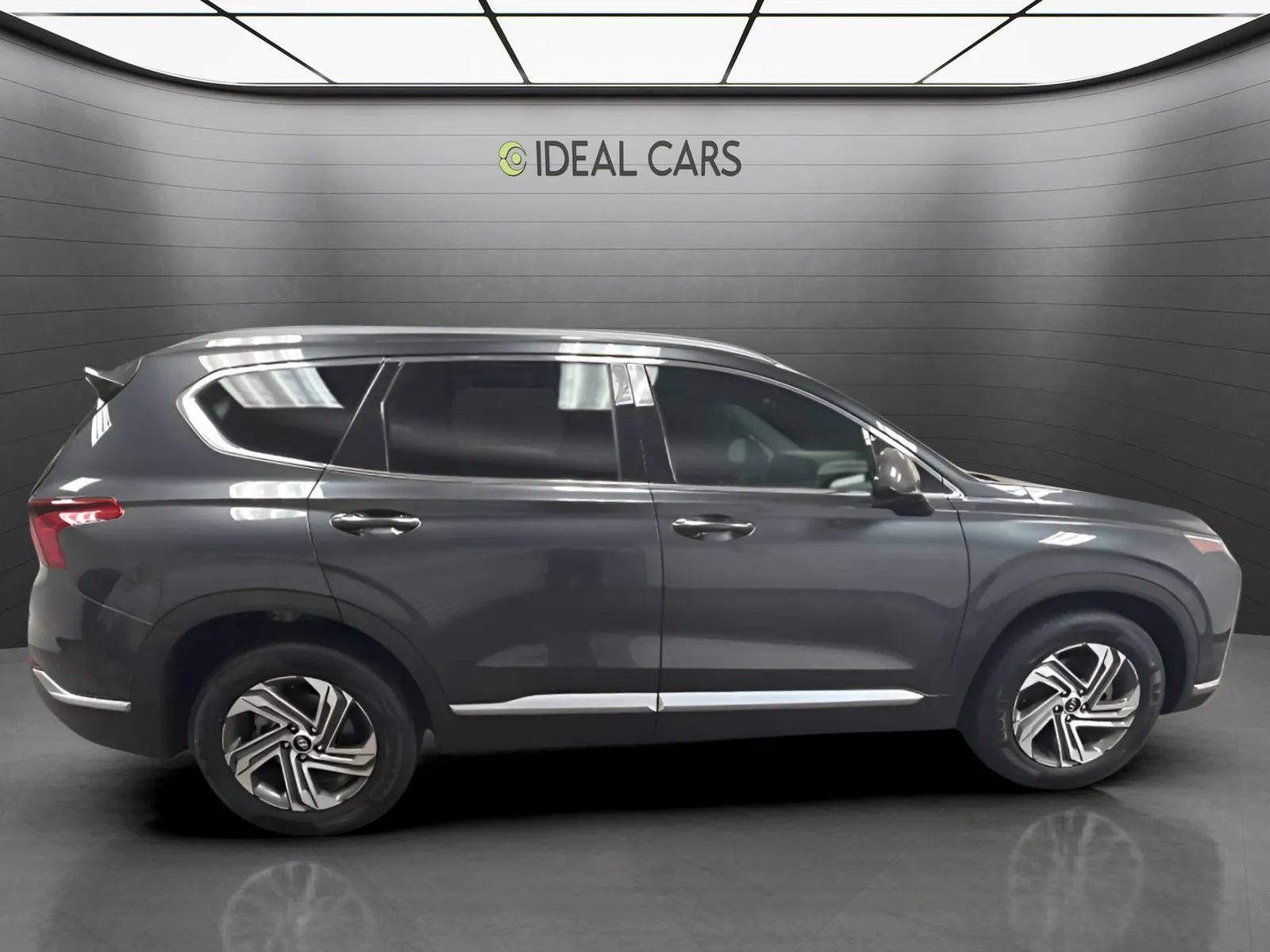 Used 2021 Hyundai Santa Fe SEL FWD image 4