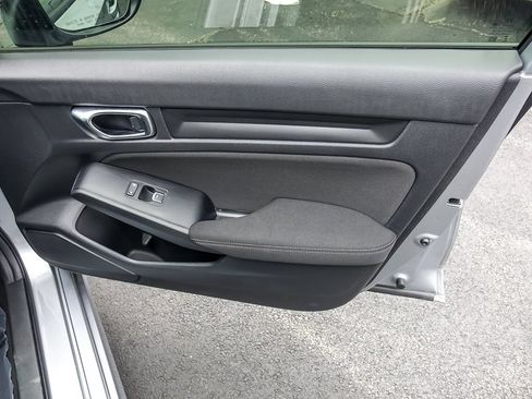 Used 2025 Honda Civic Sport image 24