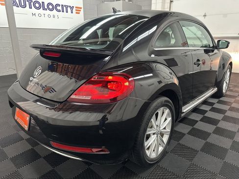 Used 2019 Volkswagen Beetle 2.0T SE image 10