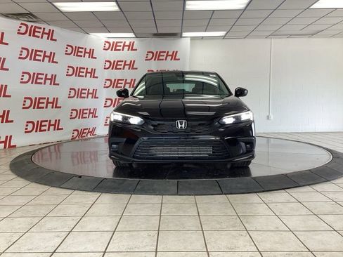 Used 2024 Honda Civic EX-L image 2