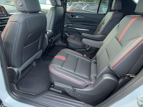 New 2027 Chevrolet Traverse RS w/ LPO, Floor Liner Package FWD image 20
