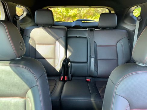 Used 2022 Chevrolet Blazer RS w/ Enhanced Convenience Package image 13