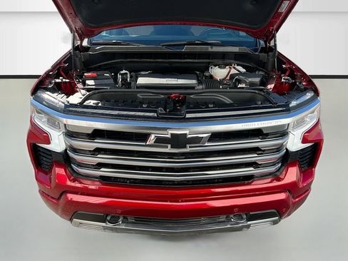 Used 2025 Chevrolet Silverado 1500 High Country image 33
