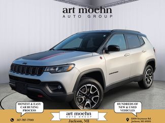 Used 2024 Jeep Compass Trailhawk AWD/4WD video 1