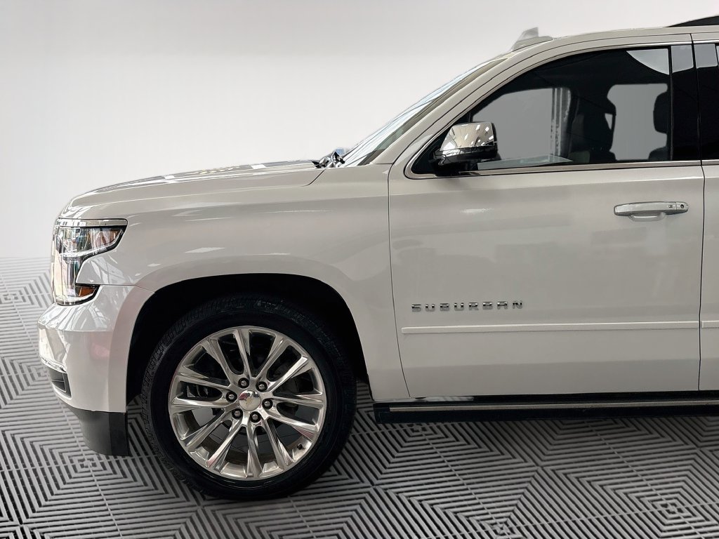 Used 2019 Chevrolet Suburban Premier w/ Premier Plus Edition AWD/4WD image 5