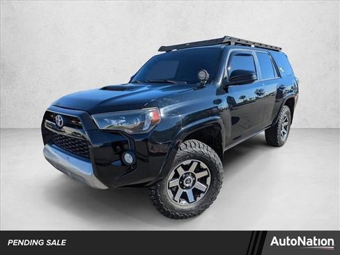 Used 2018 Toyota 4Runner TRD Off-Road image 1
