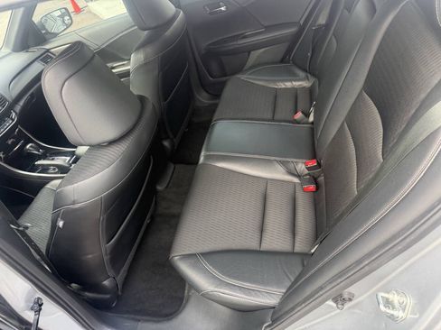 Used 2016 Honda Accord Sport image 20