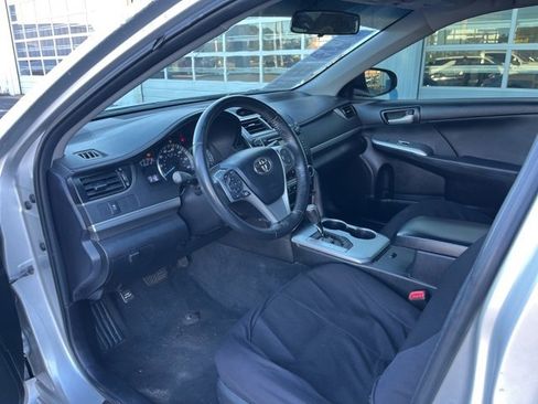 Used 2013 Toyota Camry SE image 6