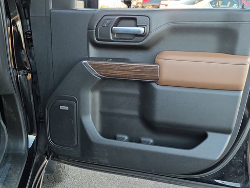 Used 2021 Chevrolet Silverado 2500 High Country w/ Z71 Off-Road Package image 35