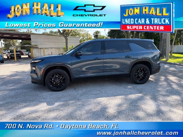 Used 2024 Chevrolet Traverse LS w/ Midnight/Sport Edition AWD/4WD image 3