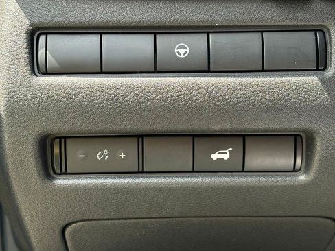 Certified 2021 Nissan Rogue SL w/ Premium Package FWD image 16