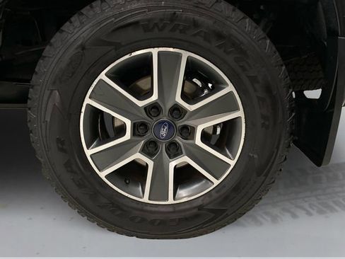 Used 2015 Ford F150 XLT w/ Equipment Group 301A Mid AWD/4WD image 17