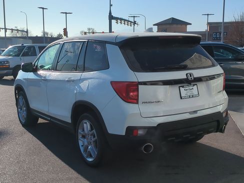 Used 2024 Honda Passport EX-L image 9