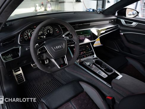 Used 2025 Audi RS 6 performance image 19