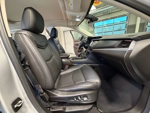 Used 2019 Cadillac XT5 Luxury AWD/4WD image 45