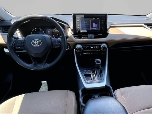 Used 2021 Toyota RAV4 XLE FWD image 15