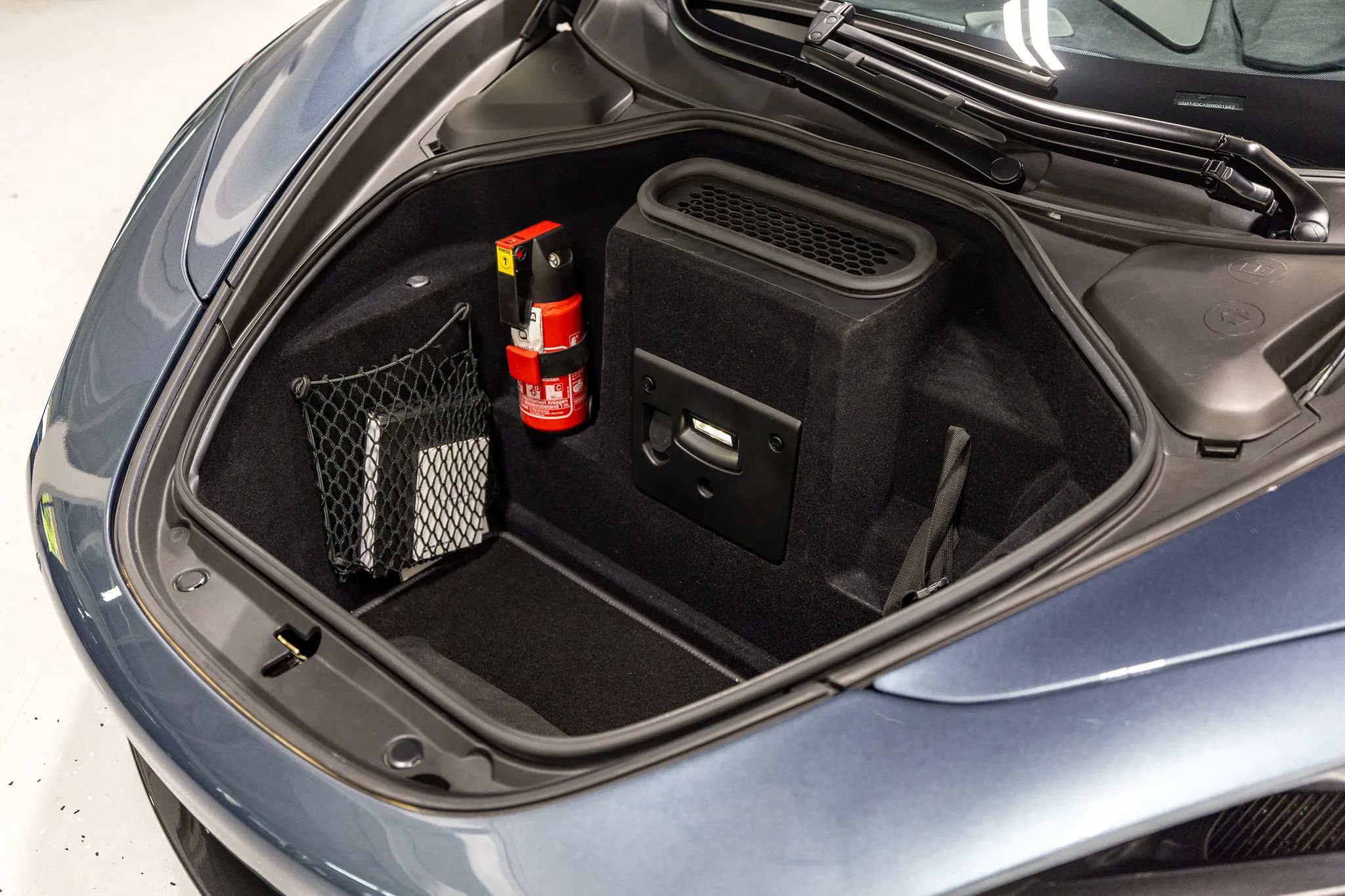 Used 2018 McLaren 720S Performance RWD image 48