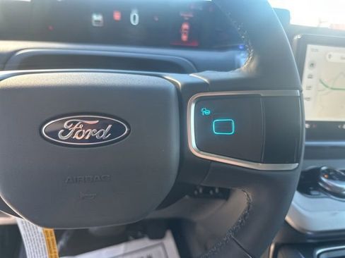 New 2025 Ford Expedition Active image 20