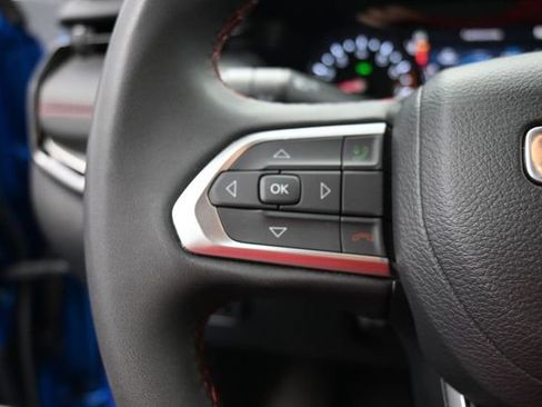 Used 2025 Jeep Compass Trailhawk AWD/4WD image 20