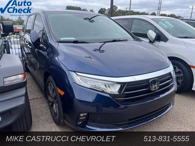 Used 2024 Honda Odyssey Touring image 2