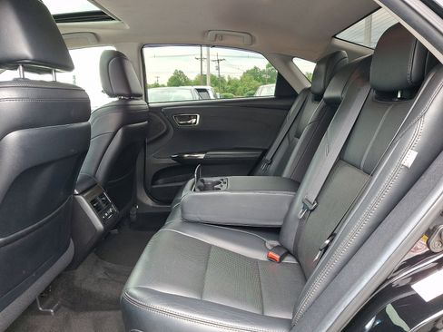Used 2016 Toyota Avalon Limited w/ Protection Package FWD image 10