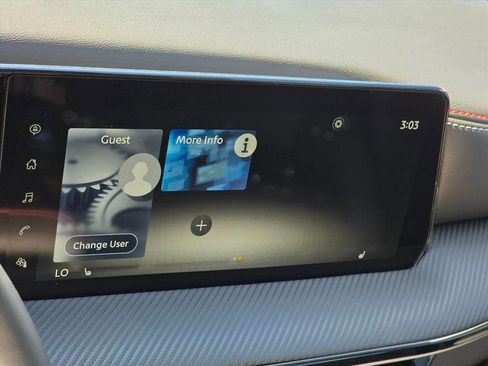 Used 2025 Nissan Kicks SR w/ SR Premium Package FWD image 20