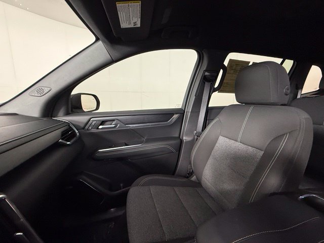 Used 2025 GMC Acadia Elevation FWD image 18