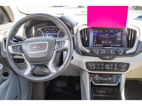 Used 2020 GMC Terrain Denali w/ Denali Premium Package AWD/4WD image 23