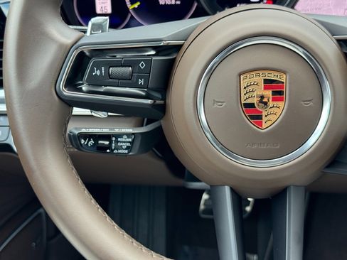 Used 2023 Porsche Panamera 4S image 22